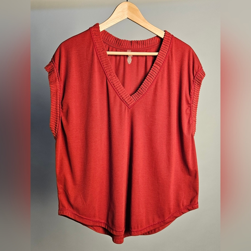 Free People VNeck Top Rust Color Size Small